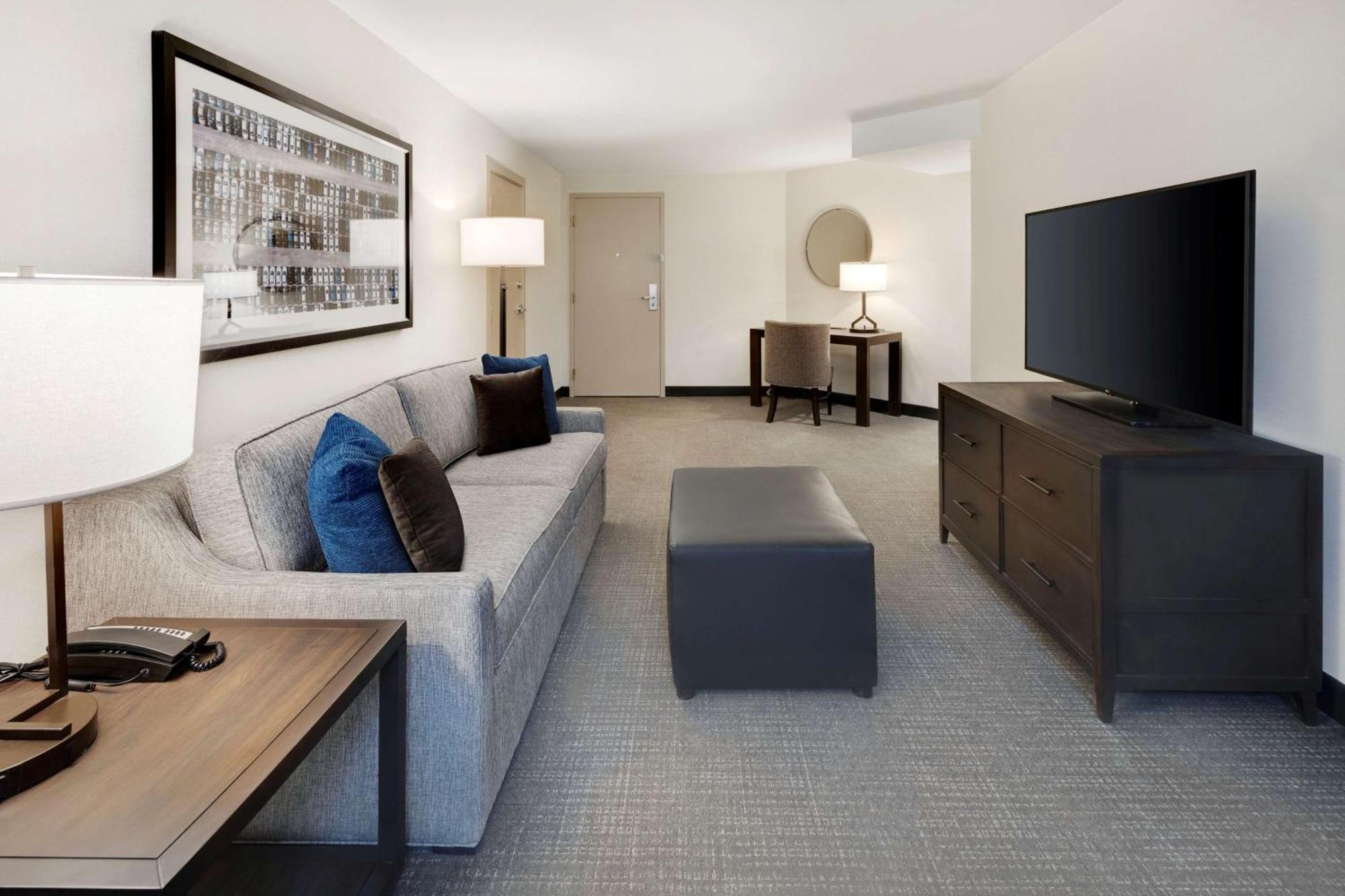 Embassy Suites By Hilton Detroit Troy Auburn Hills Extérieur photo